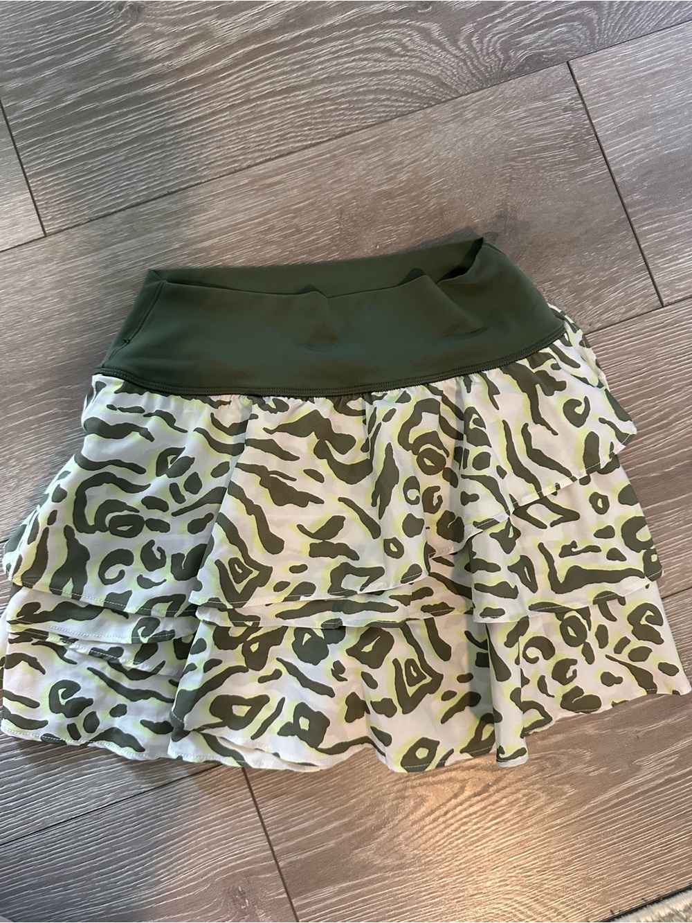 AERIE Olive Green Tiered Print Skirt- size XS